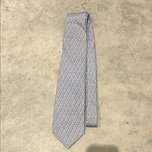 Vineyard Vines Blue and White Tie with Geometric Pattern